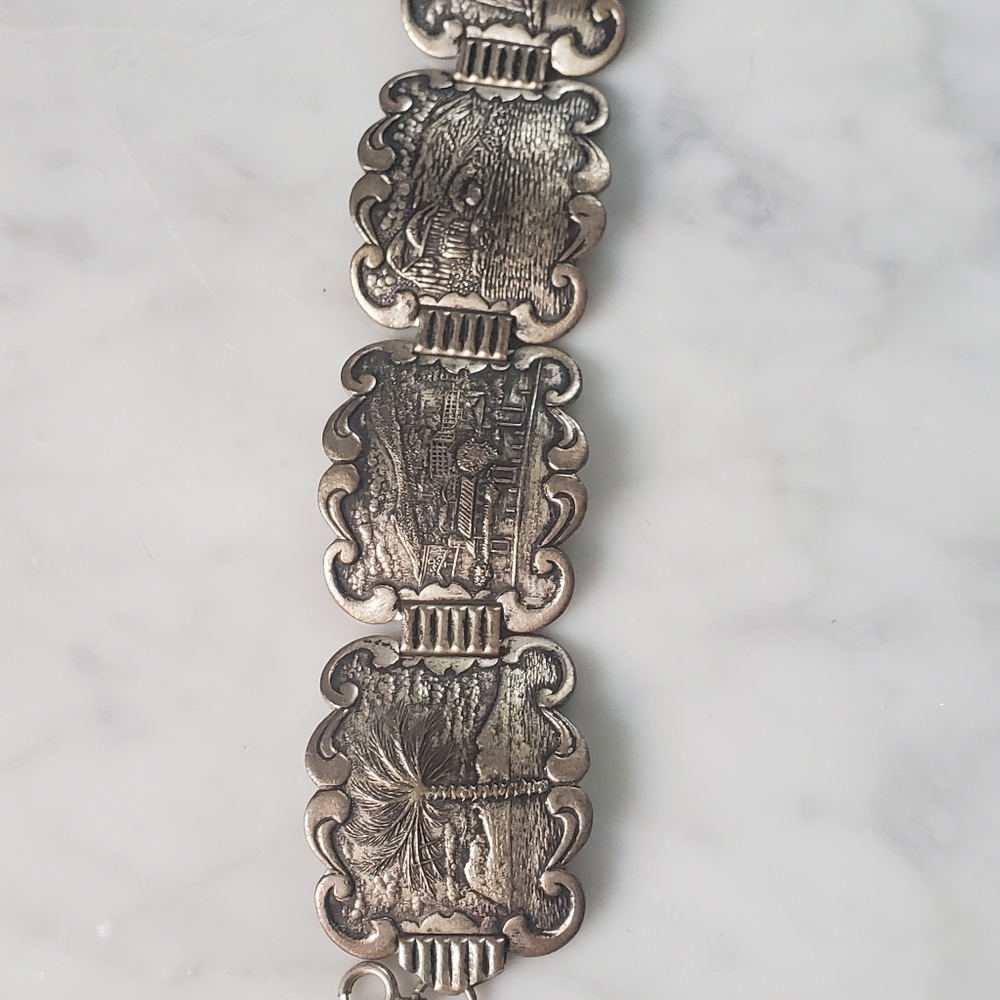 1930s Vacation Scene Bracelet